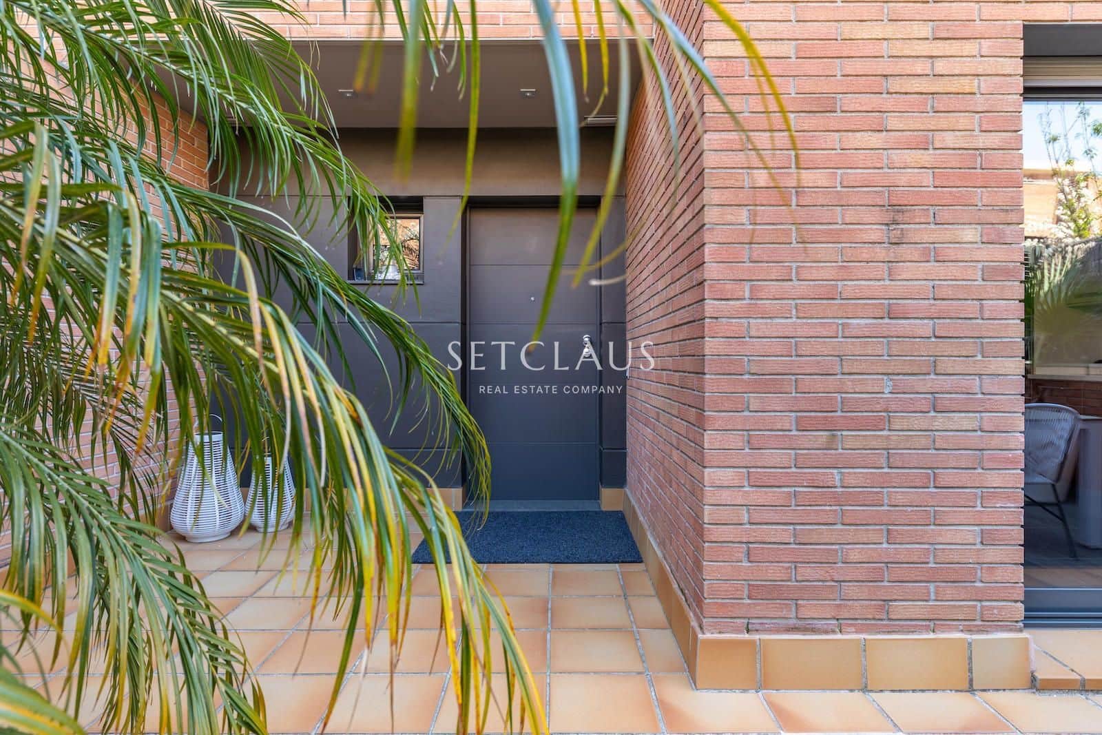 5 soverom Hus til salgs i El Masnou med svømmebasseng garasje - € 949 000 (Ref: 9769942)