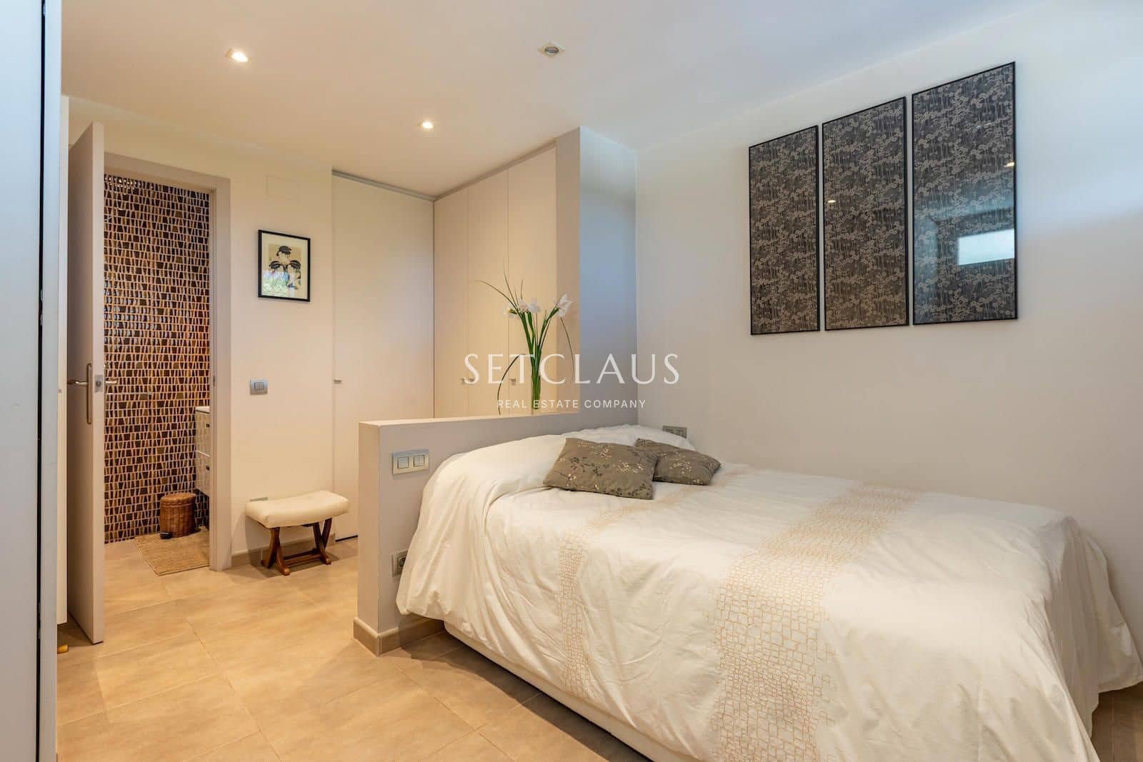 3 soveværelse Villa til salg i Vallromanes med swimmingpool - € 722.000 (Ref: 9782435)