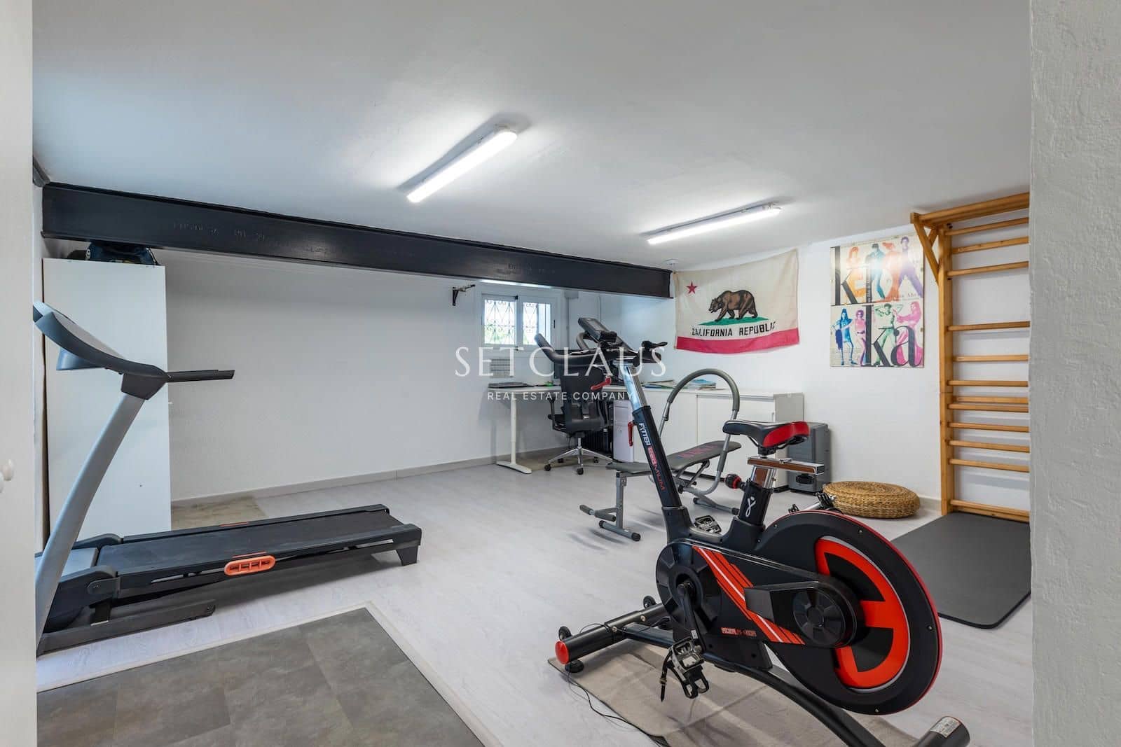 3 soveværelse Villa til salg i Vallromanes med swimmingpool - € 722.000 (Ref: 9782435)