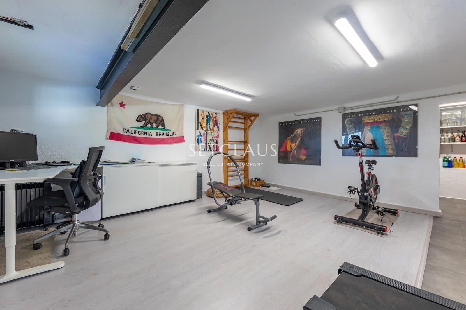 3 soveværelse Villa til salg i Vallromanes med swimmingpool - € 722.000 (Ref: 9782435)