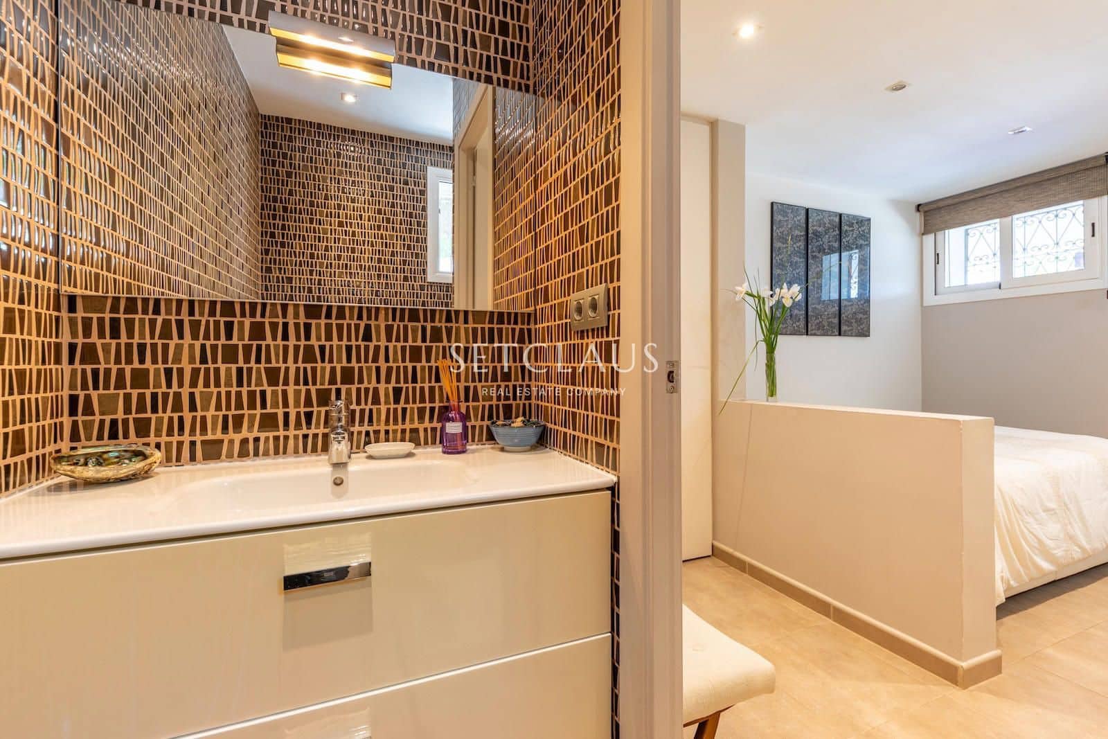 3 soveværelse Villa til salg i Vallromanes med swimmingpool - € 722.000 (Ref: 9782435)