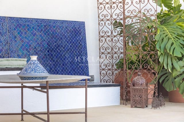 3 soverom Villa til salgs i Vallromanes med svømmebasseng - € 722 000 (Ref: 9782435)