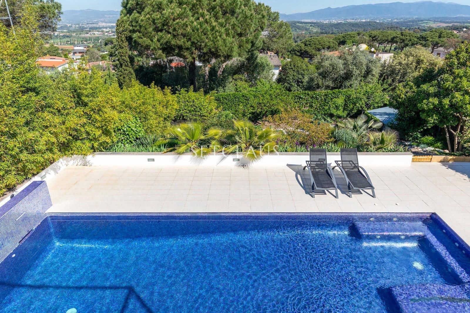 Chalet de 3 habitaciones en Vallromanes en venta con piscina - 722.000 € (Ref: 9782435)