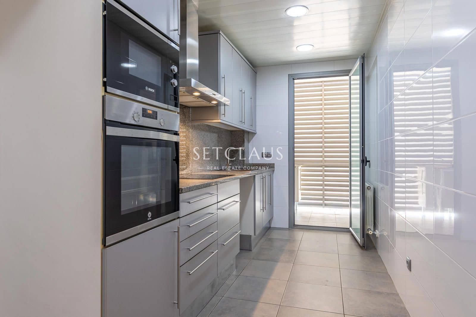 Piso de 3 habitaciones en Badalona en venta con piscina - 528.000 € (Ref: 9806966)