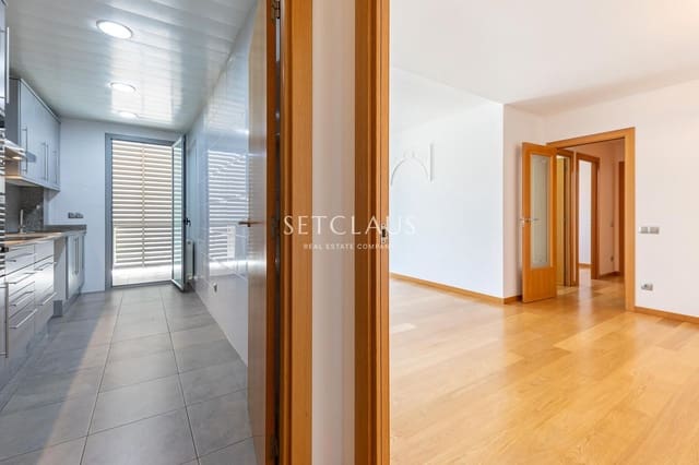 Piso de 3 habitaciones en Badalona en venta con piscina - 528.000 € (Ref: 9806966)