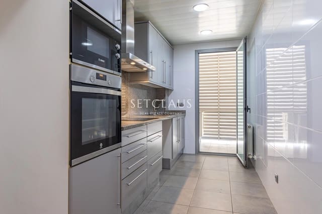 Piso de 3 habitaciones en Badalona en venta con piscina - 528.000 € (Ref: 9806966)