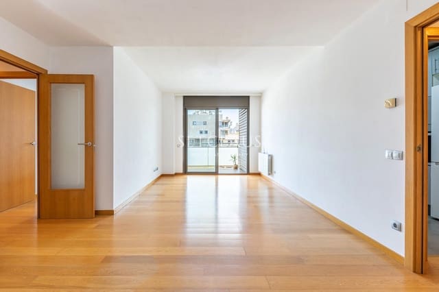 Piso de 3 habitaciones en Badalona en venta con piscina - 520.000 € (Ref: 9807423)