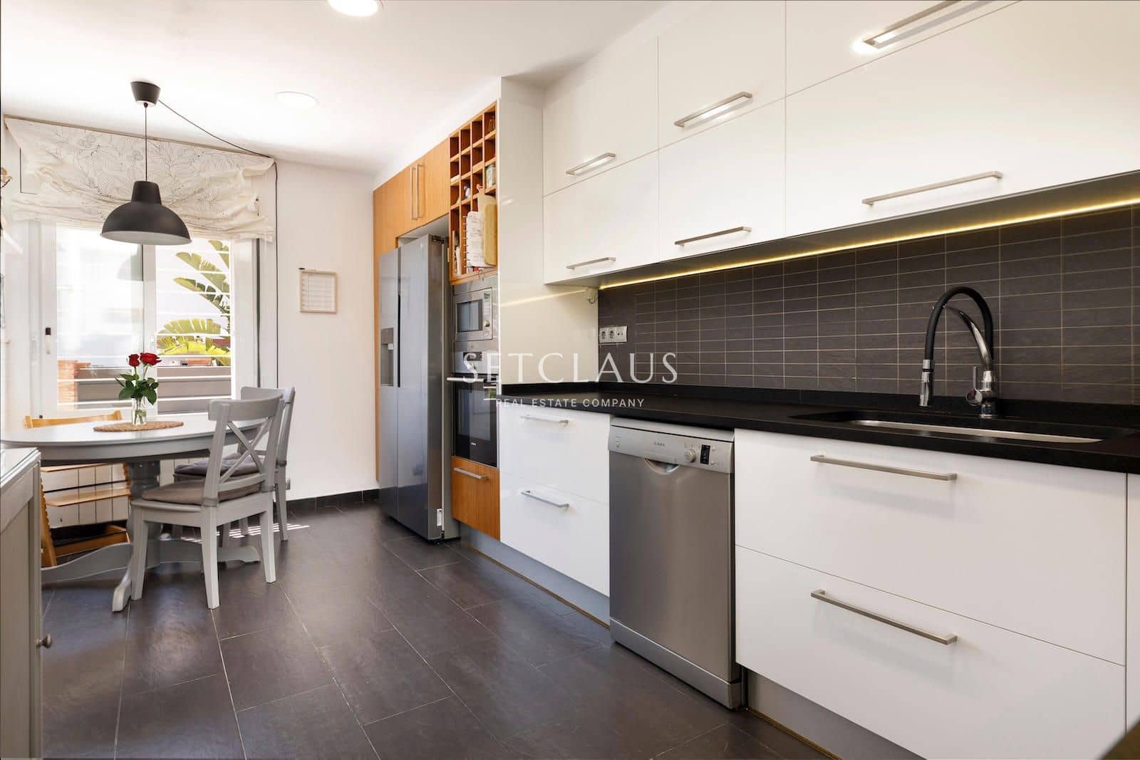 4 makuuhuone Huvila myytävänä paikassa El Masnou - 750 000 € (Ref: 9807424)