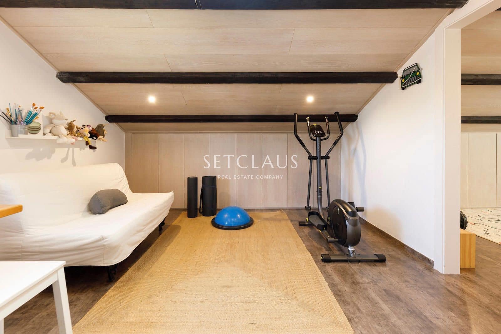 4 makuuhuone Huvila myytävänä paikassa El Masnou - 750 000 € (Ref: 9807424)