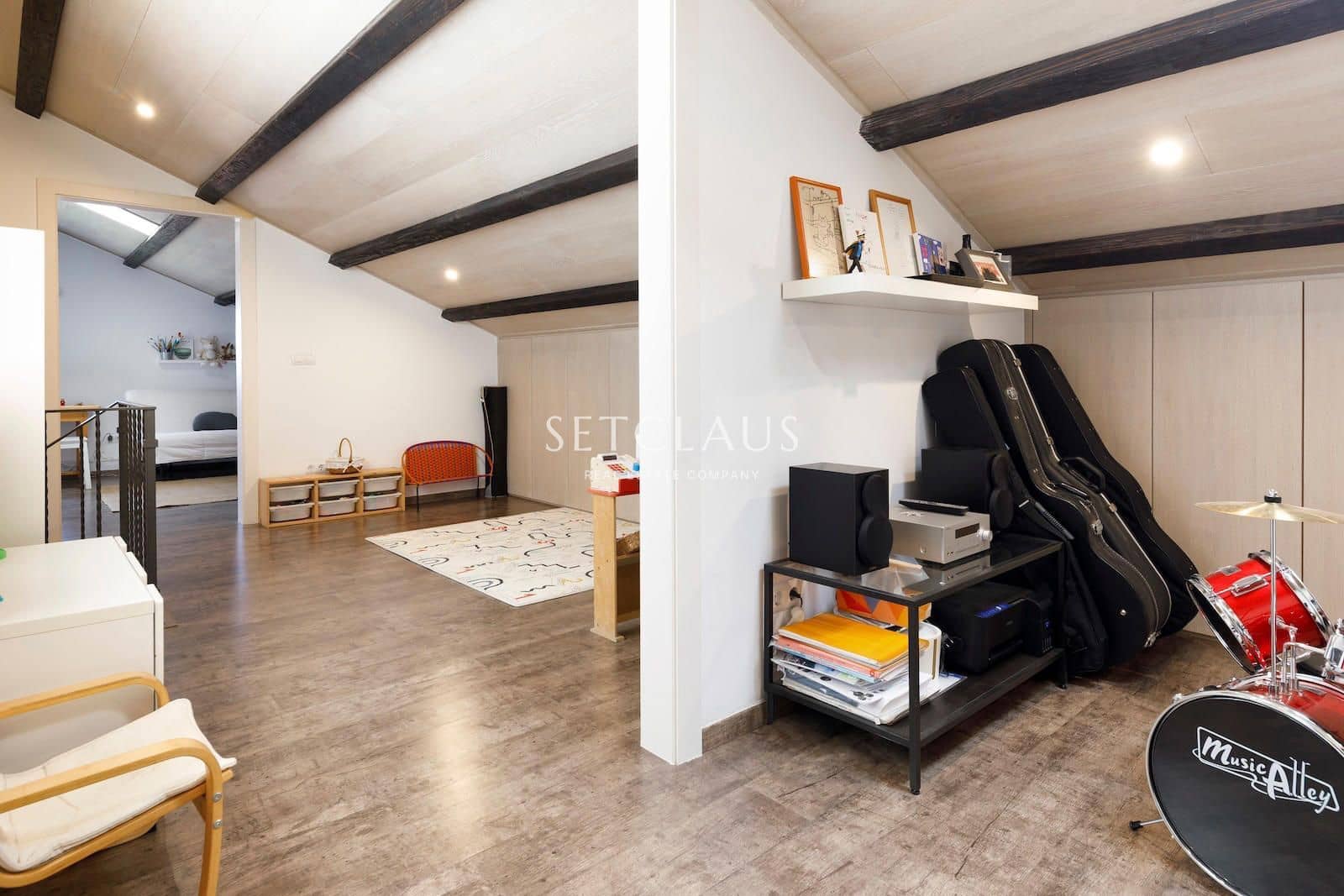 4 makuuhuone Huvila myytävänä paikassa El Masnou - 750 000 € (Ref: 9807424)