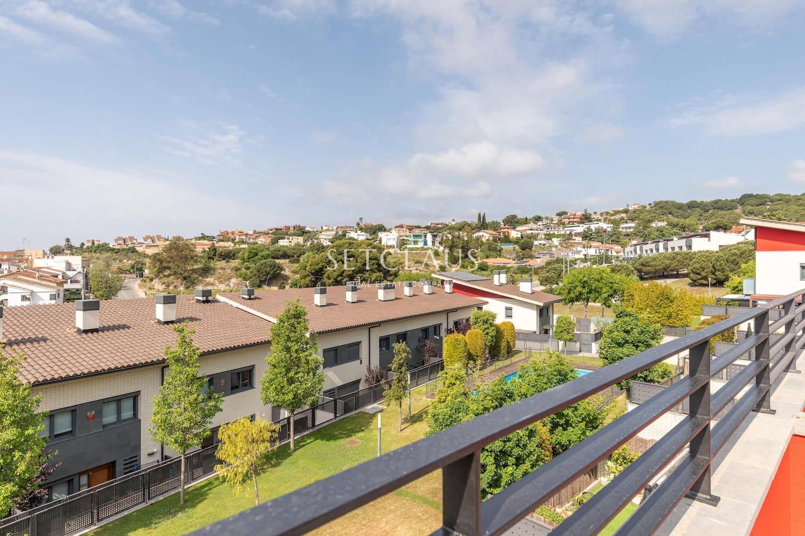4 soveværelse Byhus til leje i Teia med swimmingpool garage - € 2.950 (Ref: 9818744)