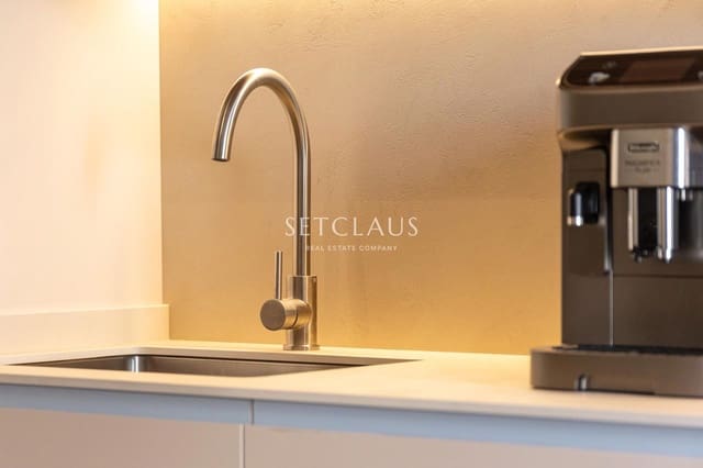 Piso de 2 habitaciones en La Sagrada Família, Barcelona ciudad en venta - 480.000 € (Ref: 9819561)