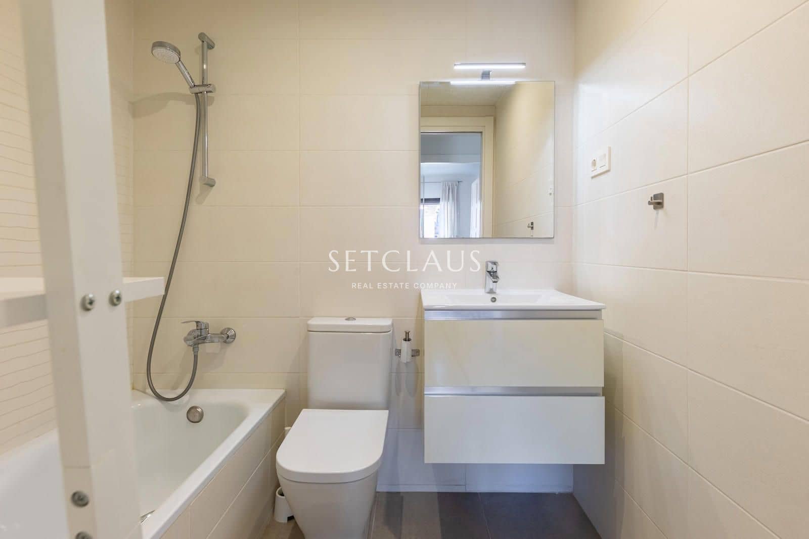 2 soveværelse Penthouse til salg i El Masnou med garage - € 498.000 (Ref: 9821667)