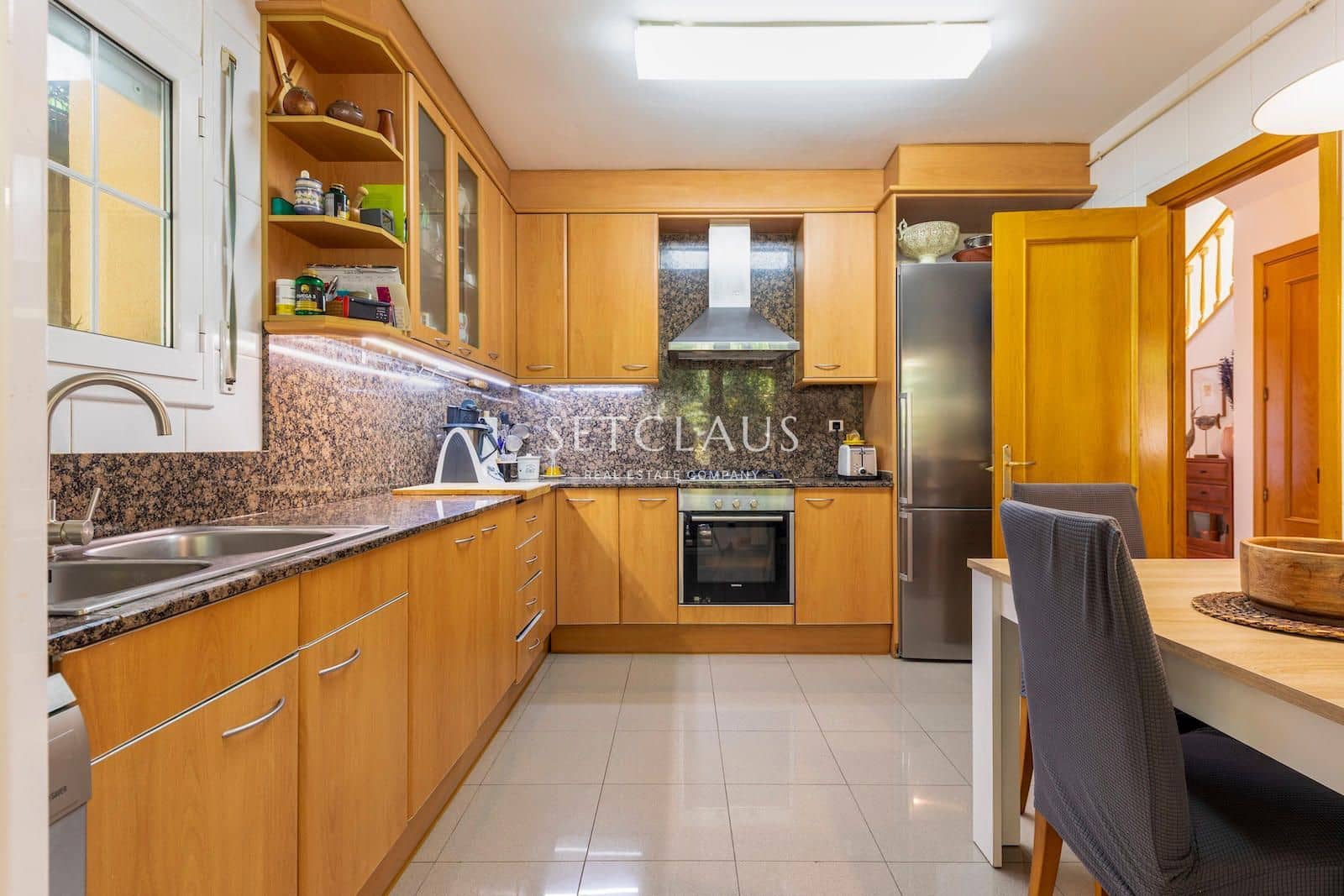 4 sypialnia Willa na sprzedaż w Teia z basenem garażem - 775 000 € (Ref: 9866048)