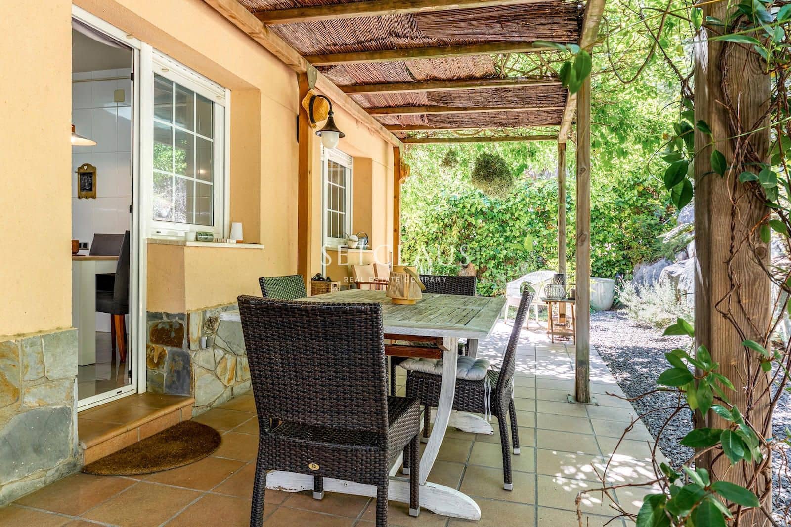4 sypialnia Willa na sprzedaż w Teia z basenem garażem - 775 000 € (Ref: 9866048)