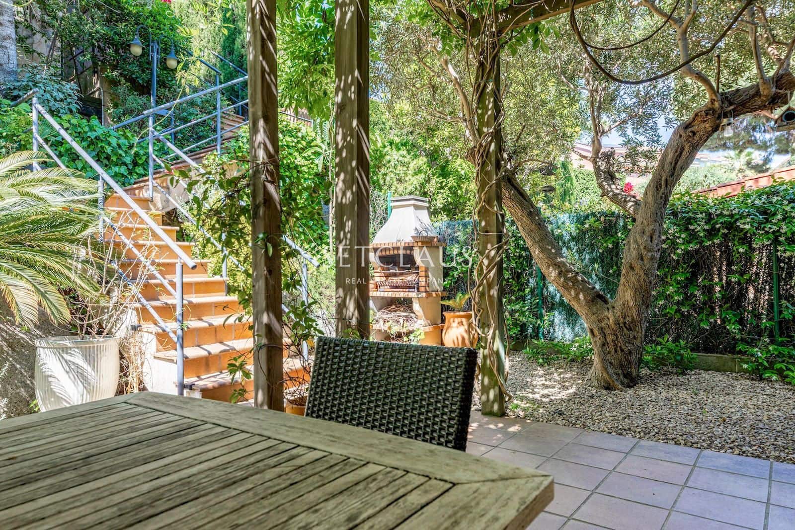 4 sypialnia Willa na sprzedaż w Teia z basenem garażem - 775 000 € (Ref: 9866048)