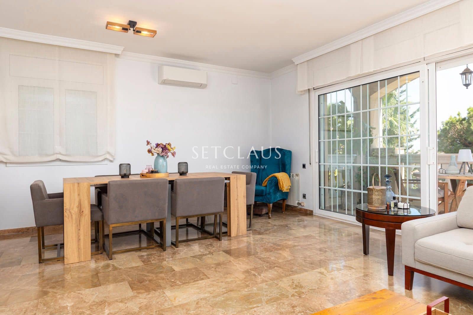 4 sypialnia Willa na sprzedaż w Teia z basenem garażem - 775 000 € (Ref: 9866048)