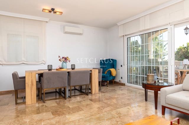 4 sypialnia Willa na sprzedaż w Teià z basenem garażem - 775 000 € (Ref: 9866048)