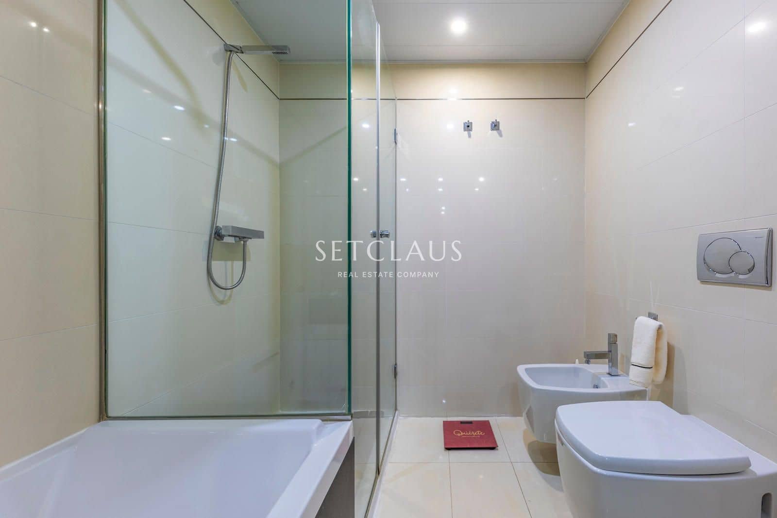 3 sypialnia Mieszkanie na sprzedaż w Miasto Barcelona z basenem - 1 780 000 € (Ref: 9866196)