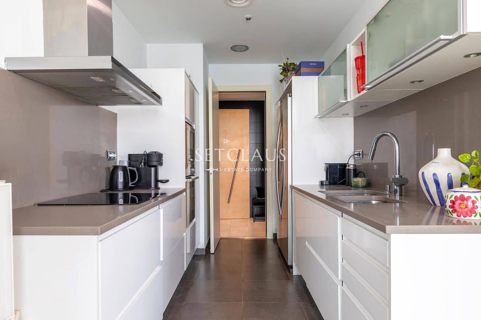 3 sypialnia Mieszkanie na sprzedaż w Miasto Barcelona z basenem - 1 780 000 € (Ref: 9866196)