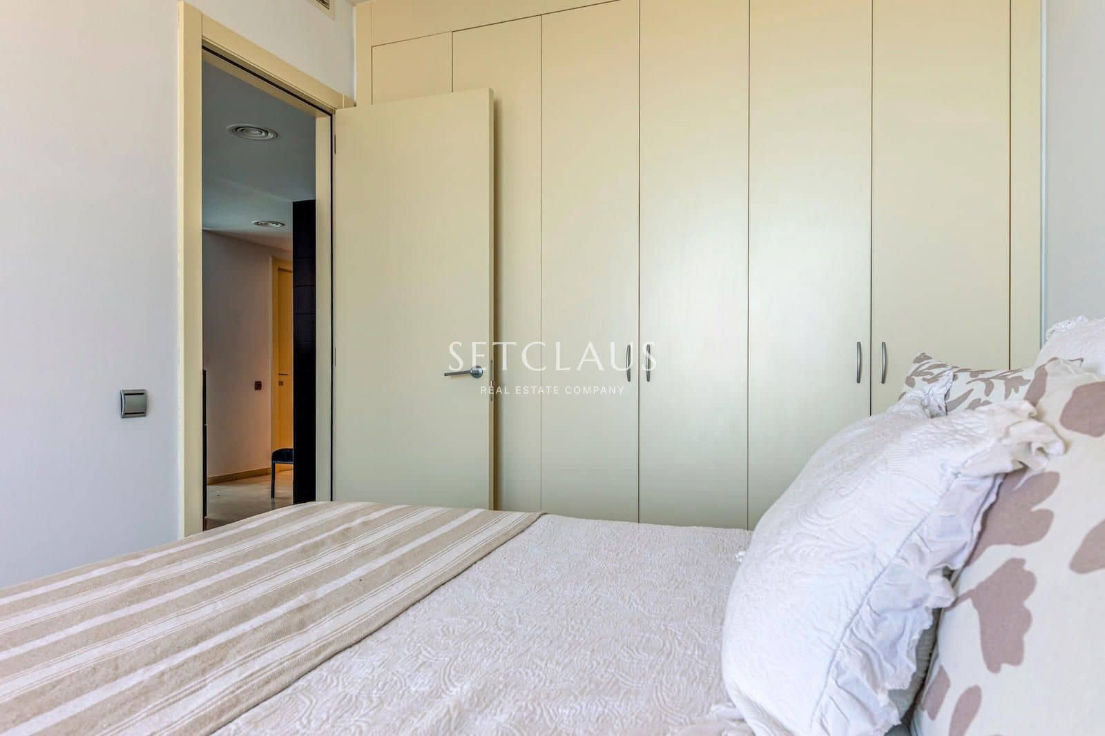 3 sypialnia Mieszkanie na sprzedaż w Miasto Barcelona z basenem - 1 780 000 € (Ref: 9866196)