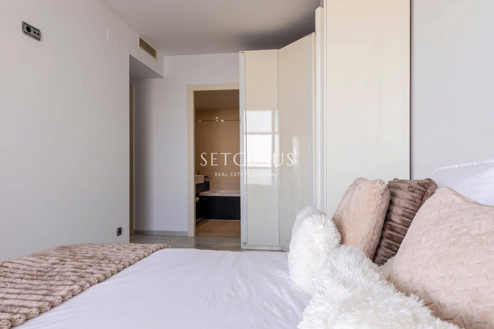 3 sypialnia Mieszkanie na sprzedaż w Miasto Barcelona z basenem - 1 780 000 € (Ref: 9866196)