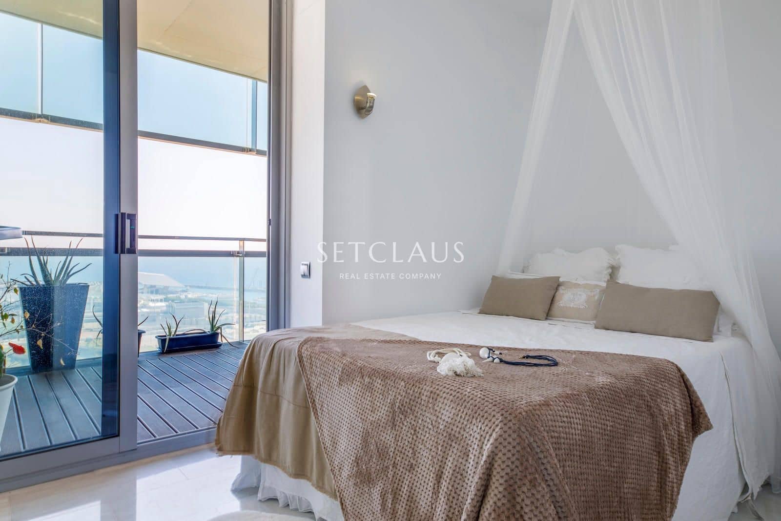 3 sypialnia Mieszkanie na sprzedaż w Miasto Barcelona z basenem - 1 780 000 € (Ref: 9866196)