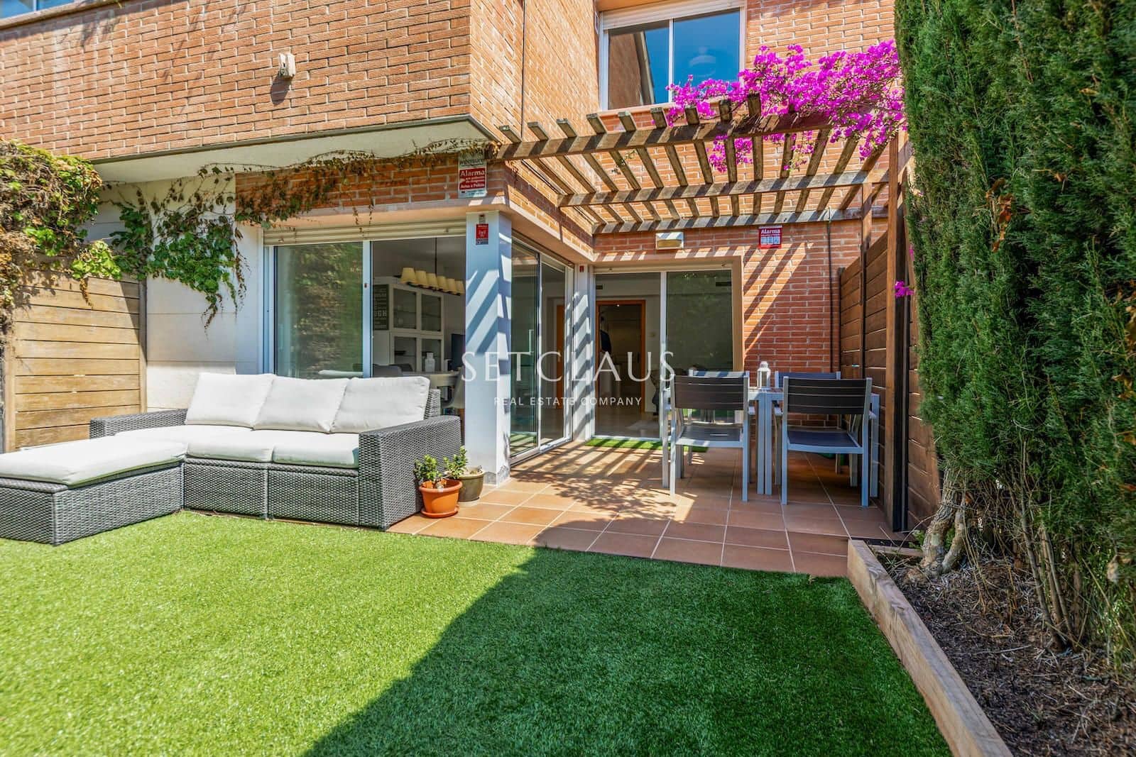 4 soverom Hus til salgs i Premia de Dalt med svømmebasseng garasje - € 650 000 (Ref: 9872691)