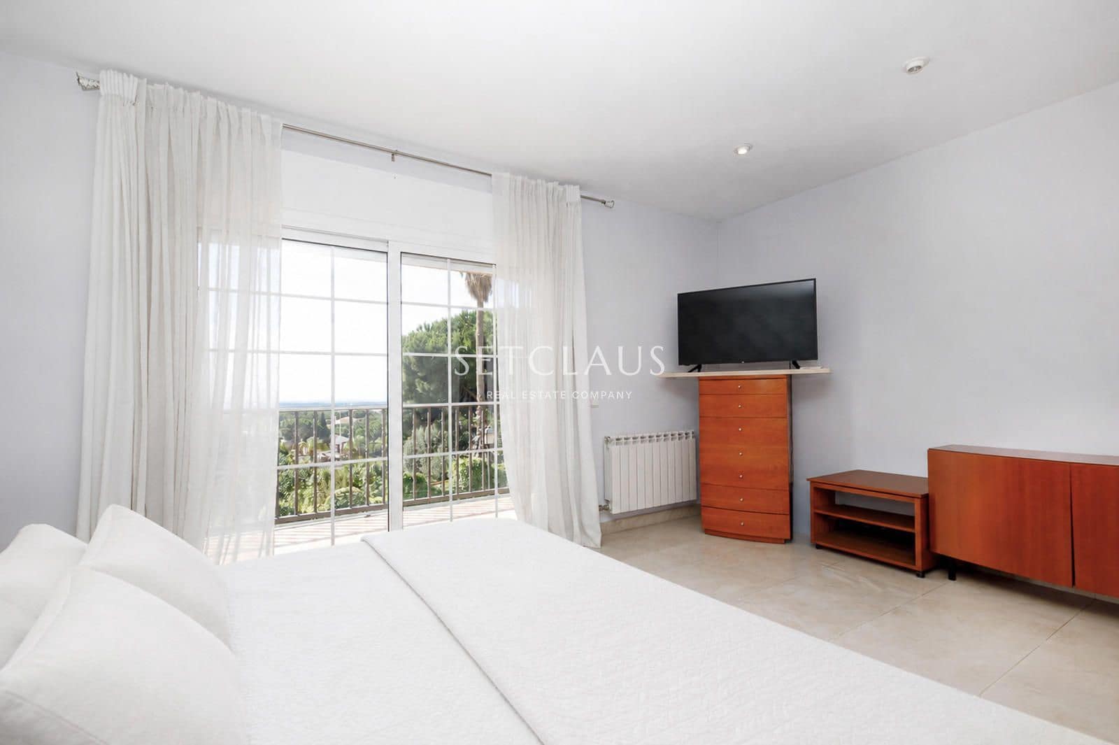 5 bedroom Villa for sale in Vilassar de Dalt with pool garage - € 995,000 (Ref: 9883687)