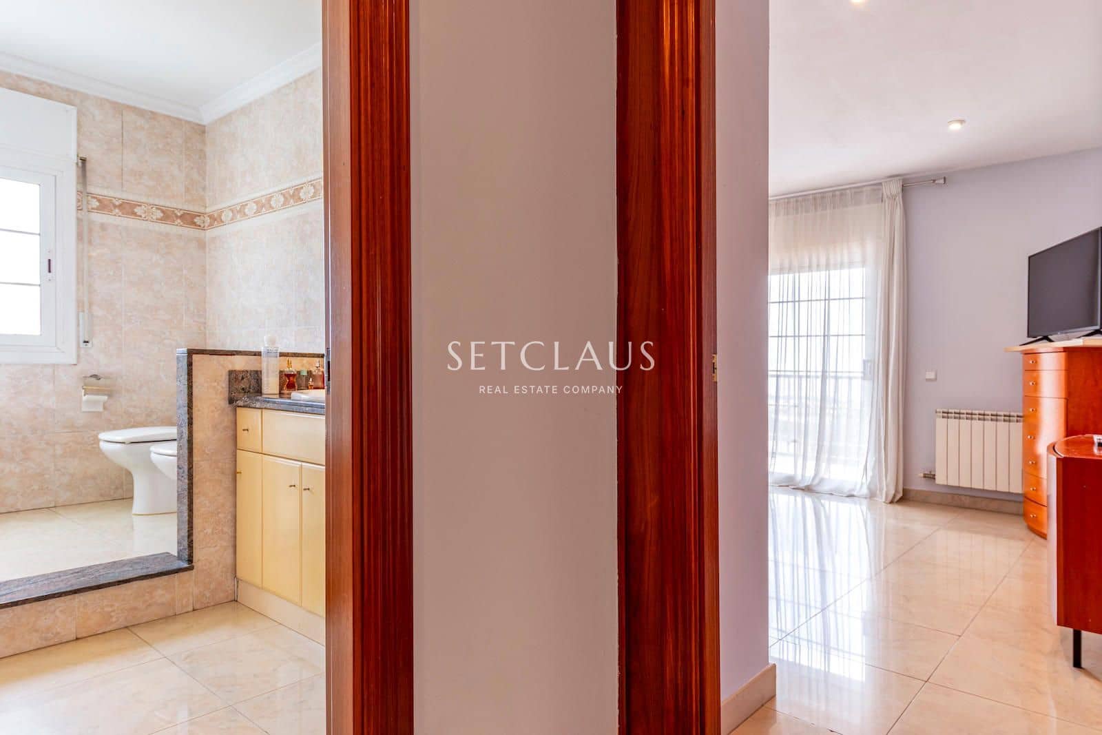 5 bedroom Villa for sale in Vilassar de Dalt with pool garage - € 995,000 (Ref: 9883687)