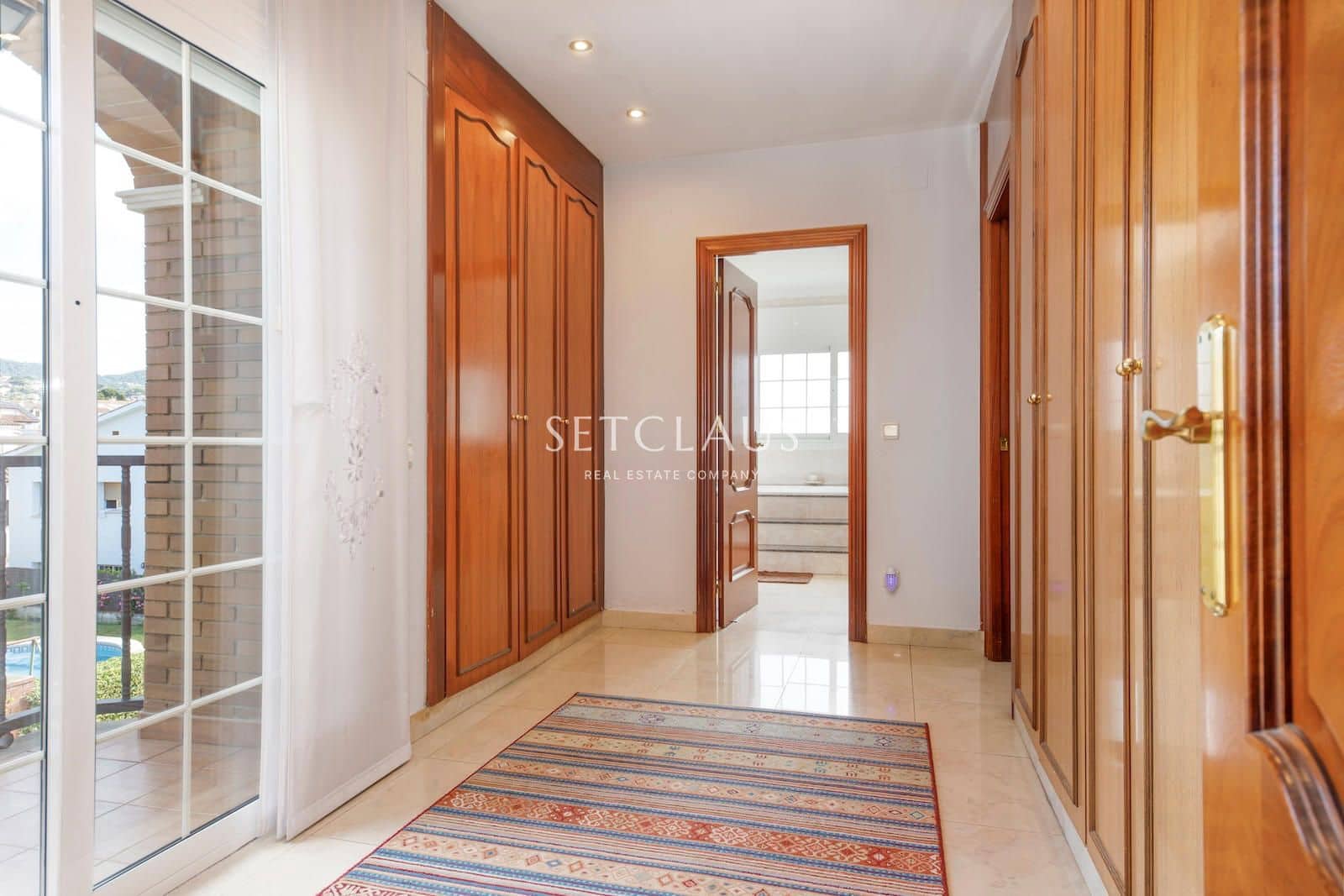 5 bedroom Villa for sale in Vilassar de Dalt with pool garage - € 995,000 (Ref: 9883687)