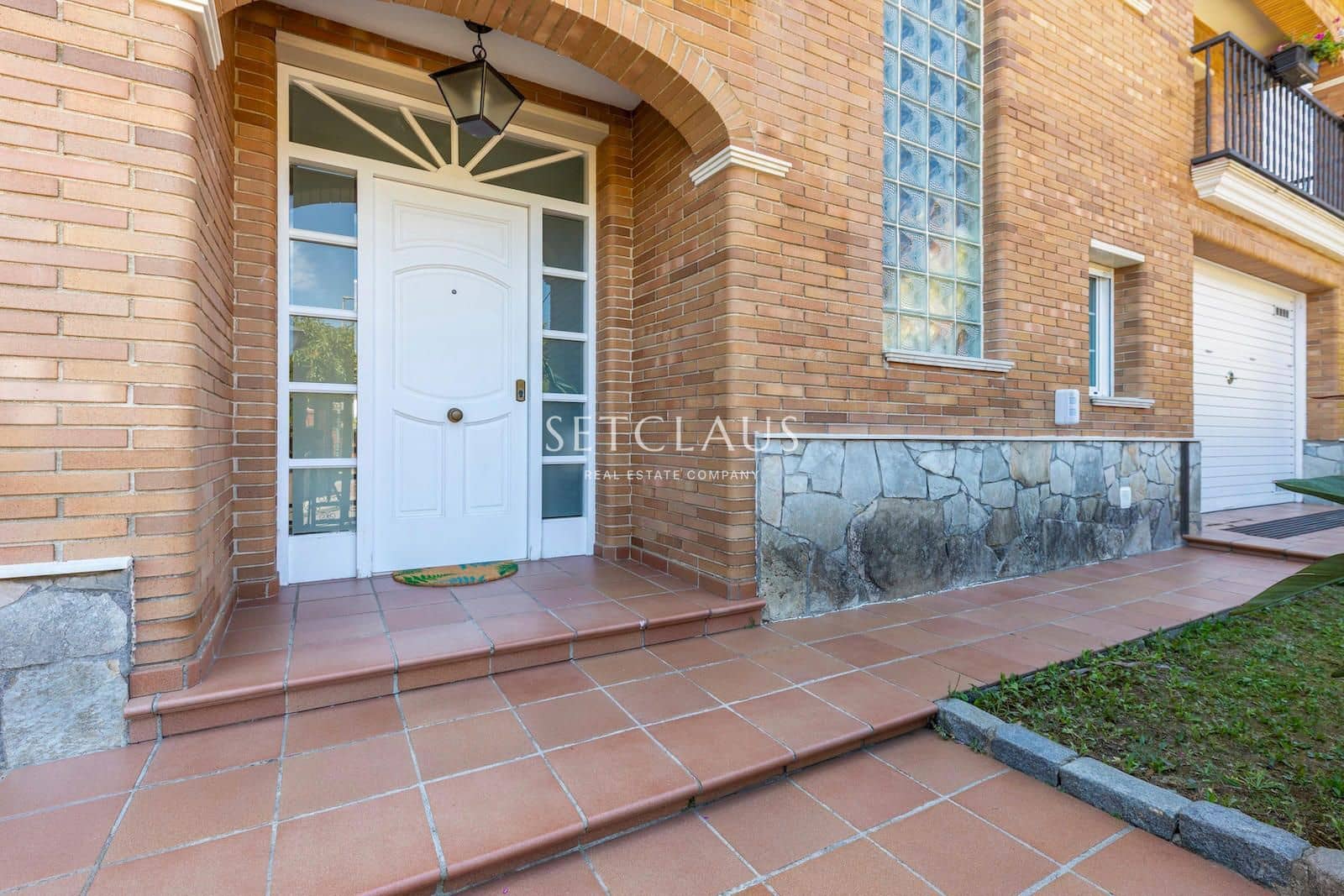 5 bedroom Villa for sale in Vilassar de Dalt with pool garage - € 995,000 (Ref: 9883687)
