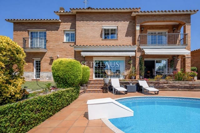 5 soveværelse Villa til salg i Vilassar de Dalt med swimmingpool garage - € 995.000 (Ref: 9883687)