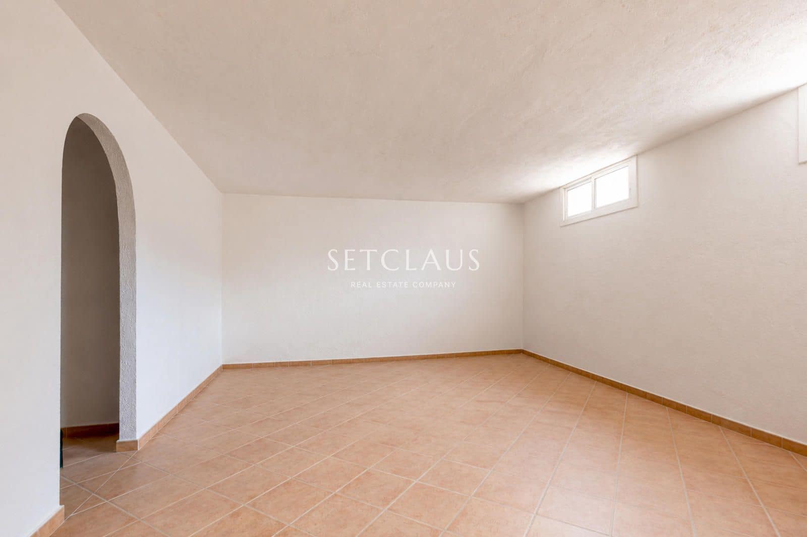 5 quarto Moradia para venda em Teia com piscina garagem - 790 000 € (Ref: 9905256)