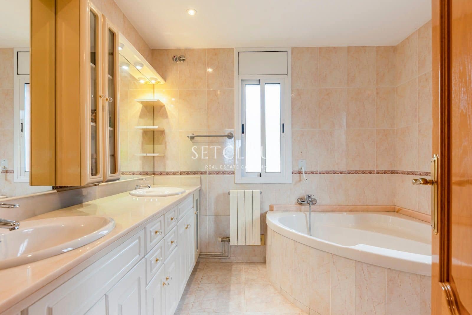 5 quarto Moradia para venda em Teia com piscina garagem - 790 000 € (Ref: 9905256)