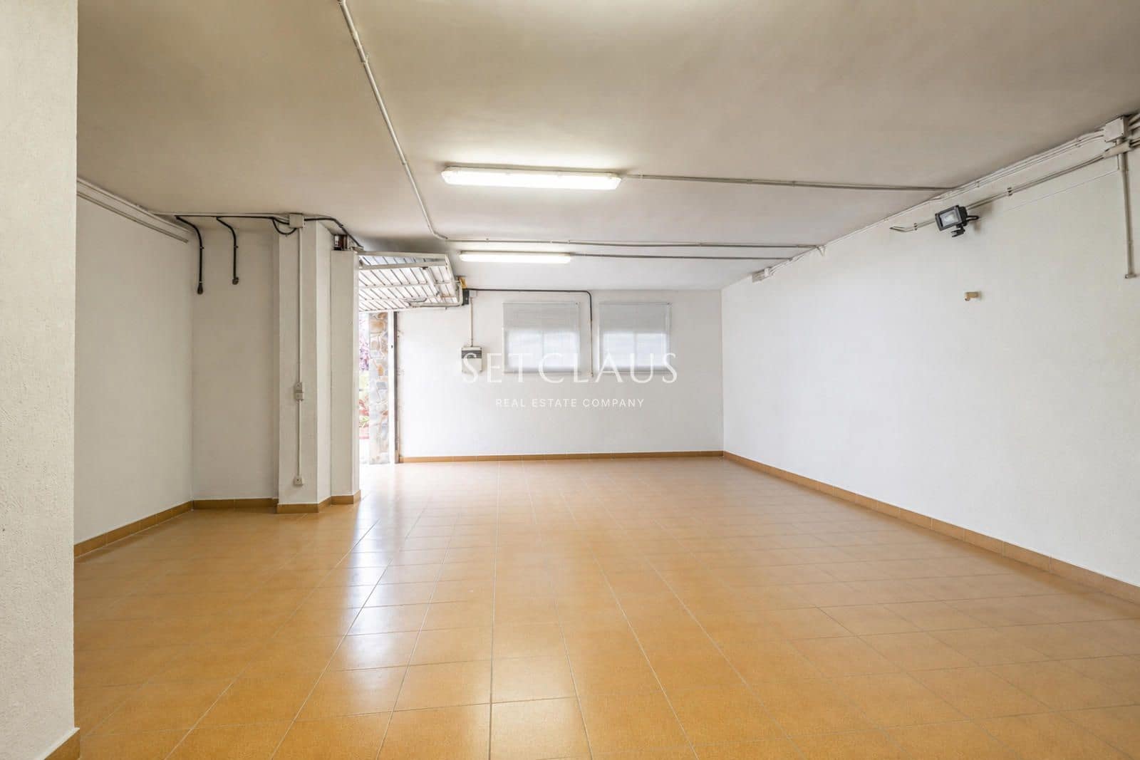 5 quarto Moradia para venda em Teia com piscina garagem - 790 000 € (Ref: 9905256)