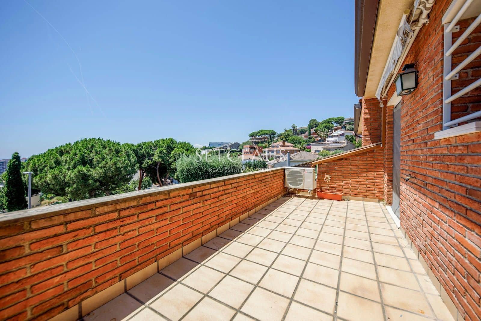 5 quarto Moradia para venda em Teia com piscina garagem - 895 000 € (Ref: 9914826)