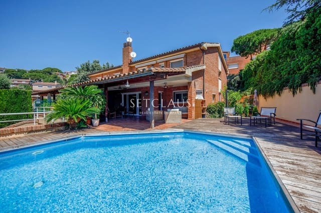 5 quarto Moradia para venda em Teià com piscina garagem - 895 000 € (Ref: 9914826)