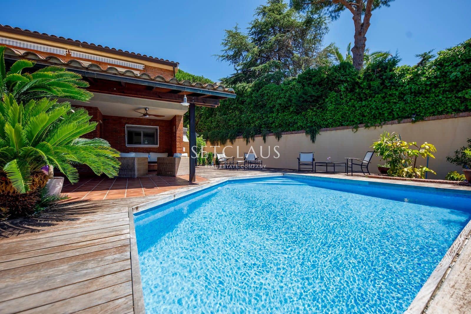 5 quarto Moradia para venda em Teia com piscina garagem - 895 000 € (Ref: 9914826)