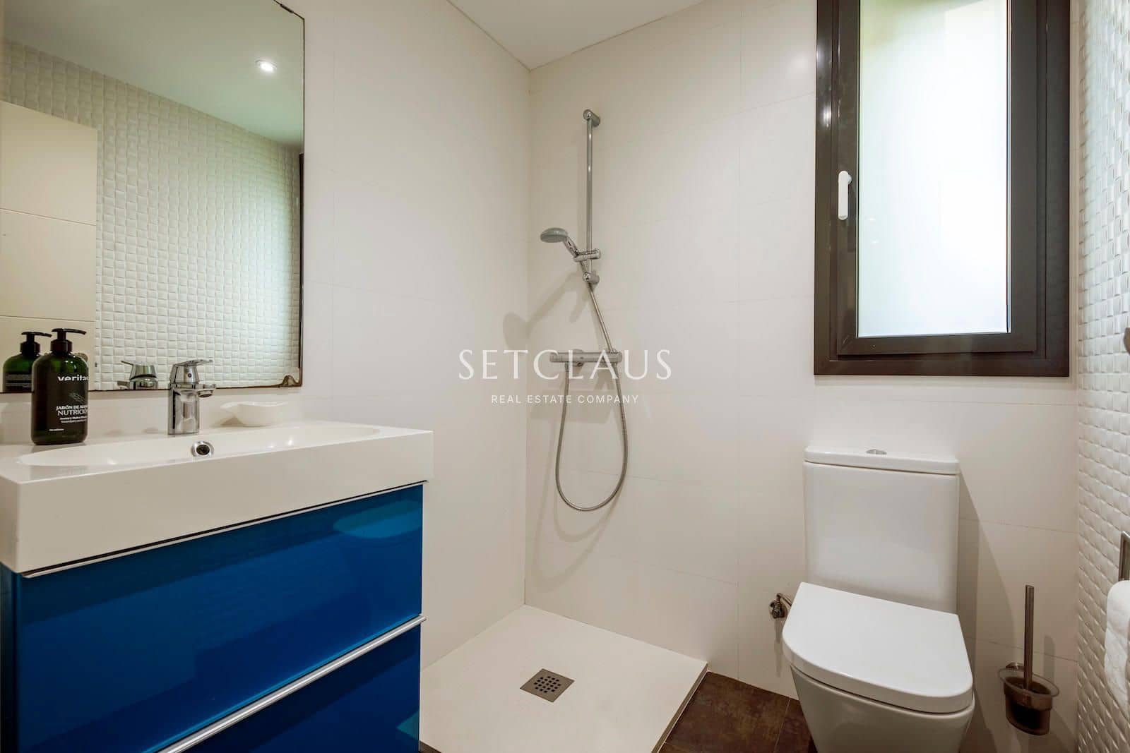 4 soveværelse Villa til salg i Teia med swimmingpool garage - € 1.090.000 (Ref: 9950735)