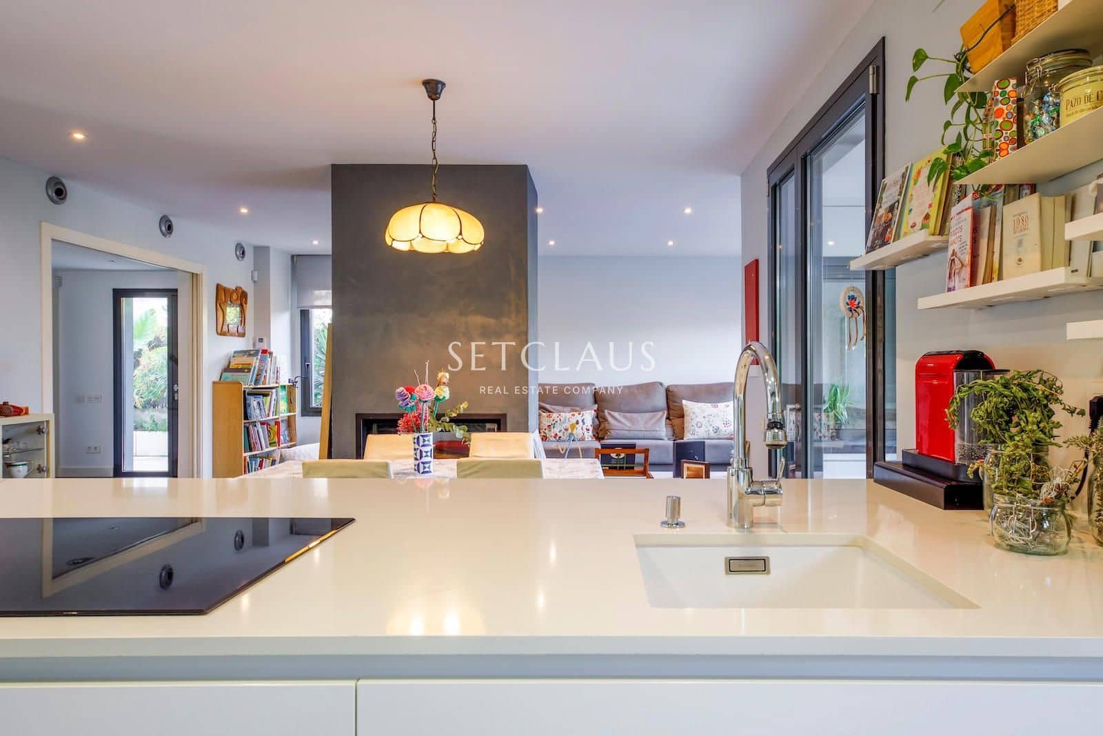 4 soveværelse Villa til salg i Teia med swimmingpool garage - € 1.090.000 (Ref: 9950735)