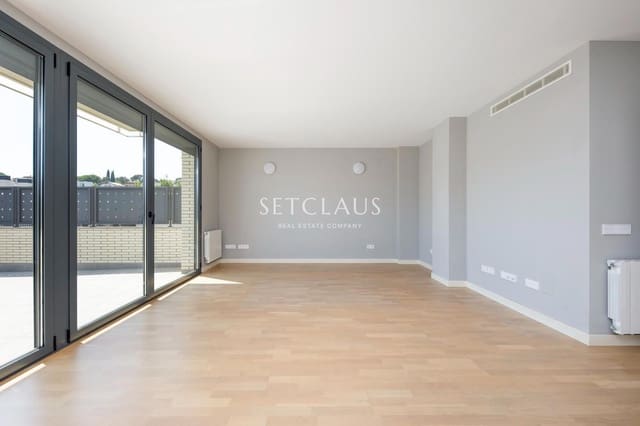 4 bedroom Townhouse for rent in Teià with pool garage - € 3,000 (Ref: 9953356)