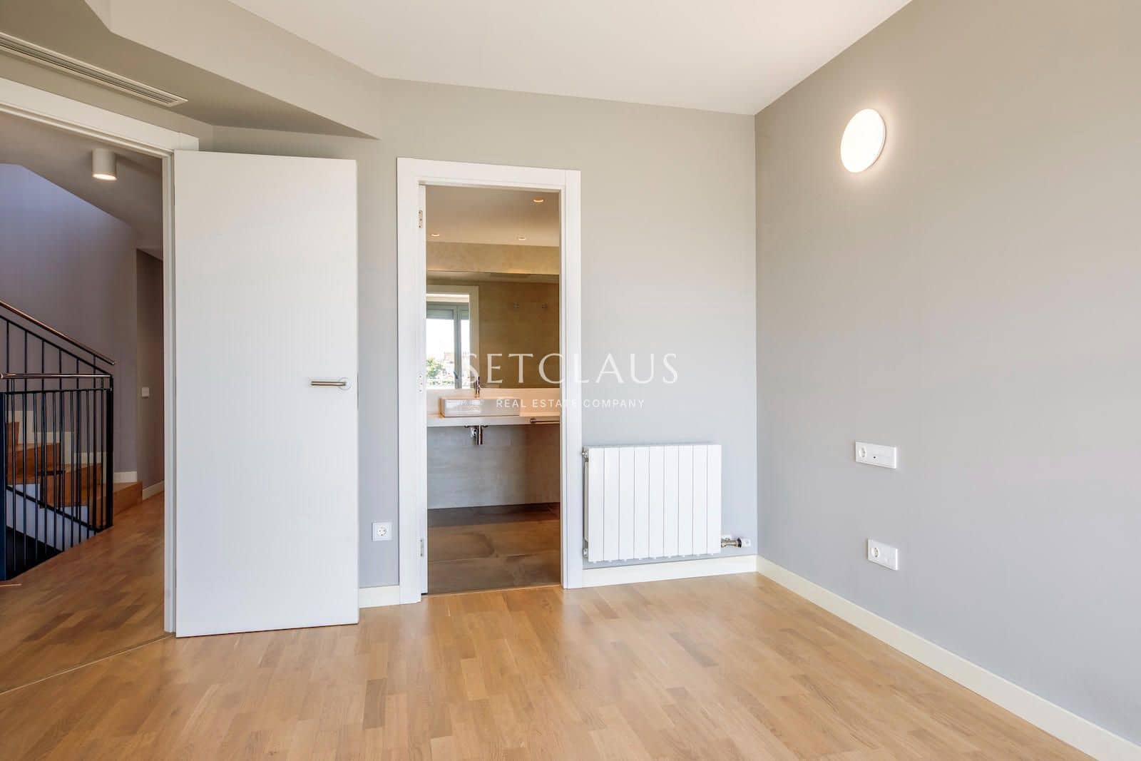 4 slaapkamer Huis te huur in Teia met zwembad garage - € 3.000 (Ref: 9953356)