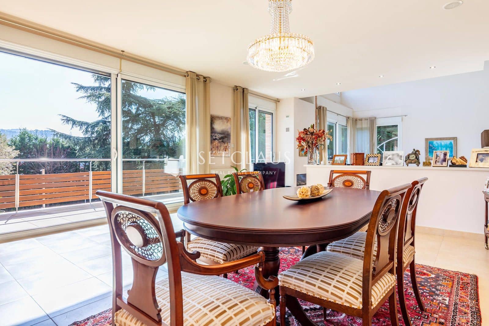 7 bedroom Villa for sale in Vallromanes with pool garage - € 1,790,000 (Ref: 9964147)