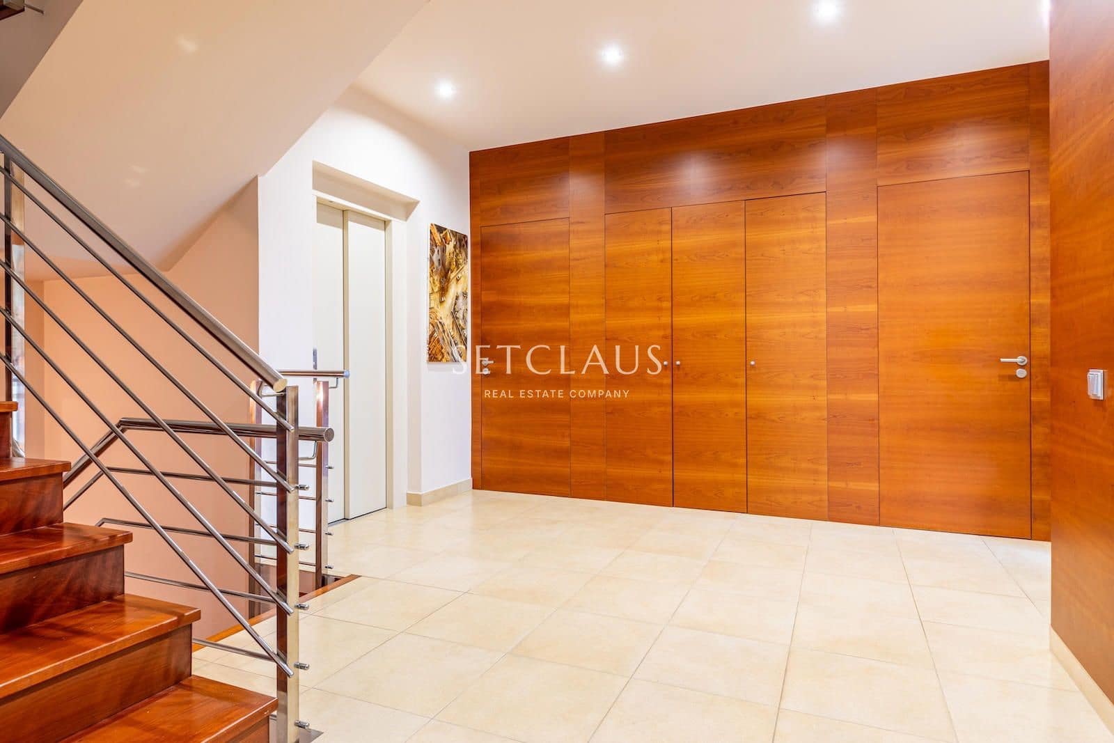 7 bedroom Villa for sale in Vallromanes with pool garage - € 1,790,000 (Ref: 9964147)