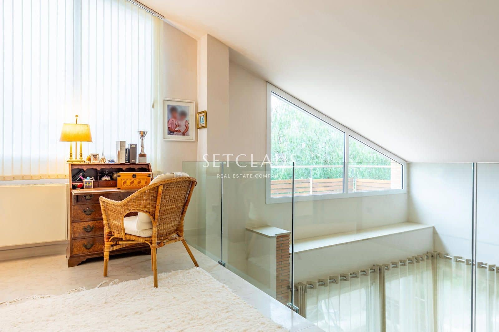7 bedroom Villa for sale in Vallromanes with pool garage - € 1,790,000 (Ref: 9964147)
