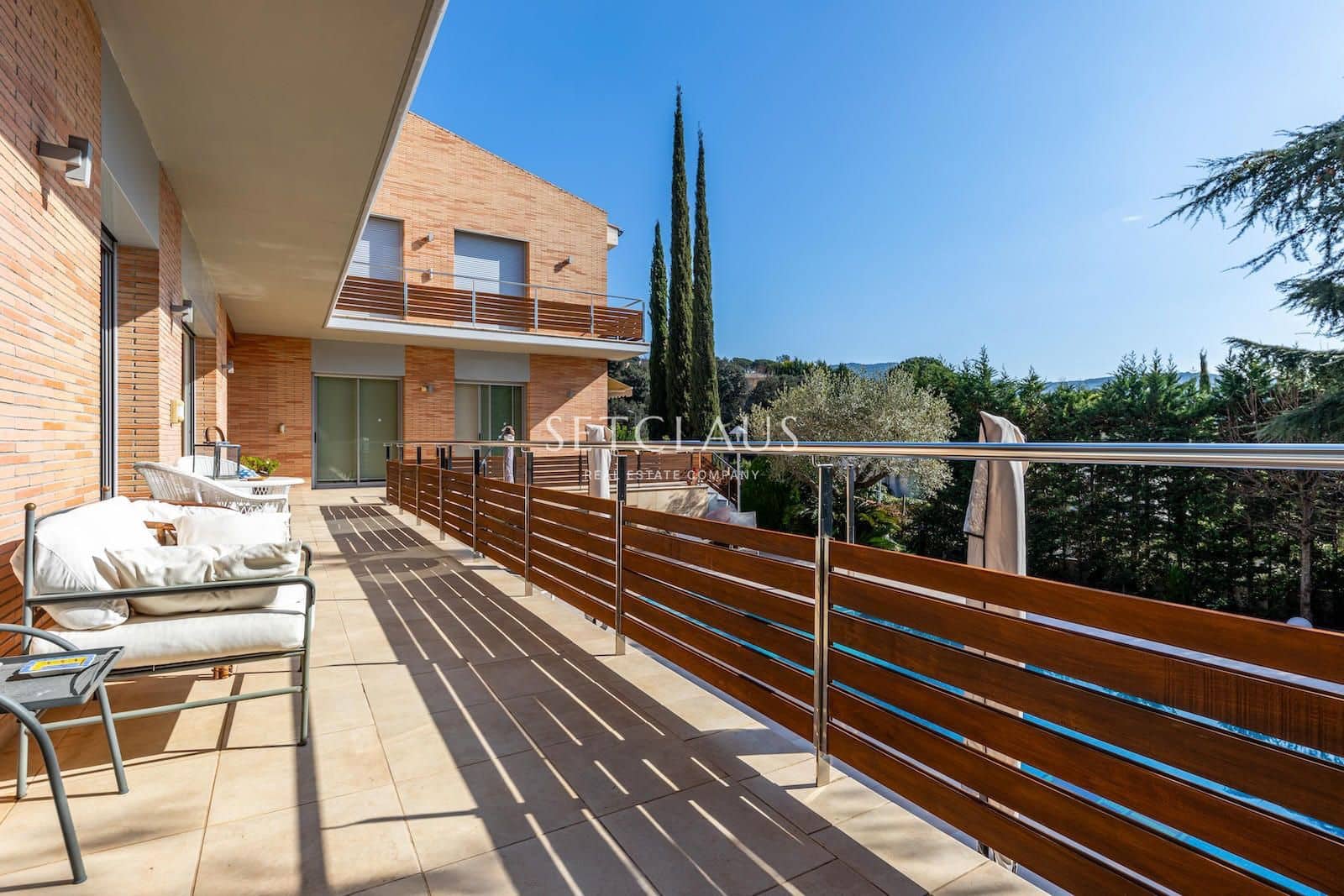 7 bedroom Villa for sale in Vallromanes with pool garage - € 1,790,000 (Ref: 9964147)