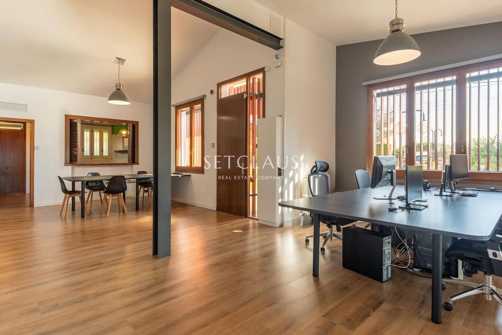 5 sypialnia Willa na sprzedaż w Badalona z basenem garażem - 1 850 000 € (Ref: 9973975)