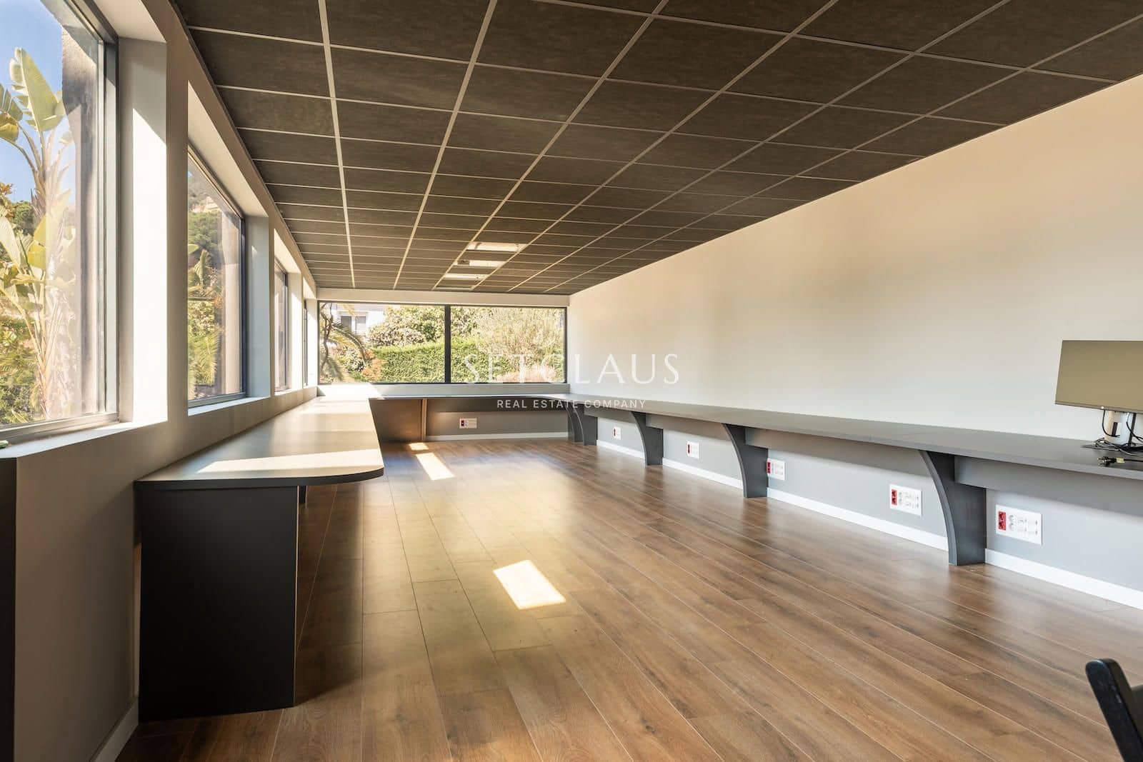 5 sypialnia Willa na sprzedaż w Badalona z basenem garażem - 1 850 000 € (Ref: 9973975)