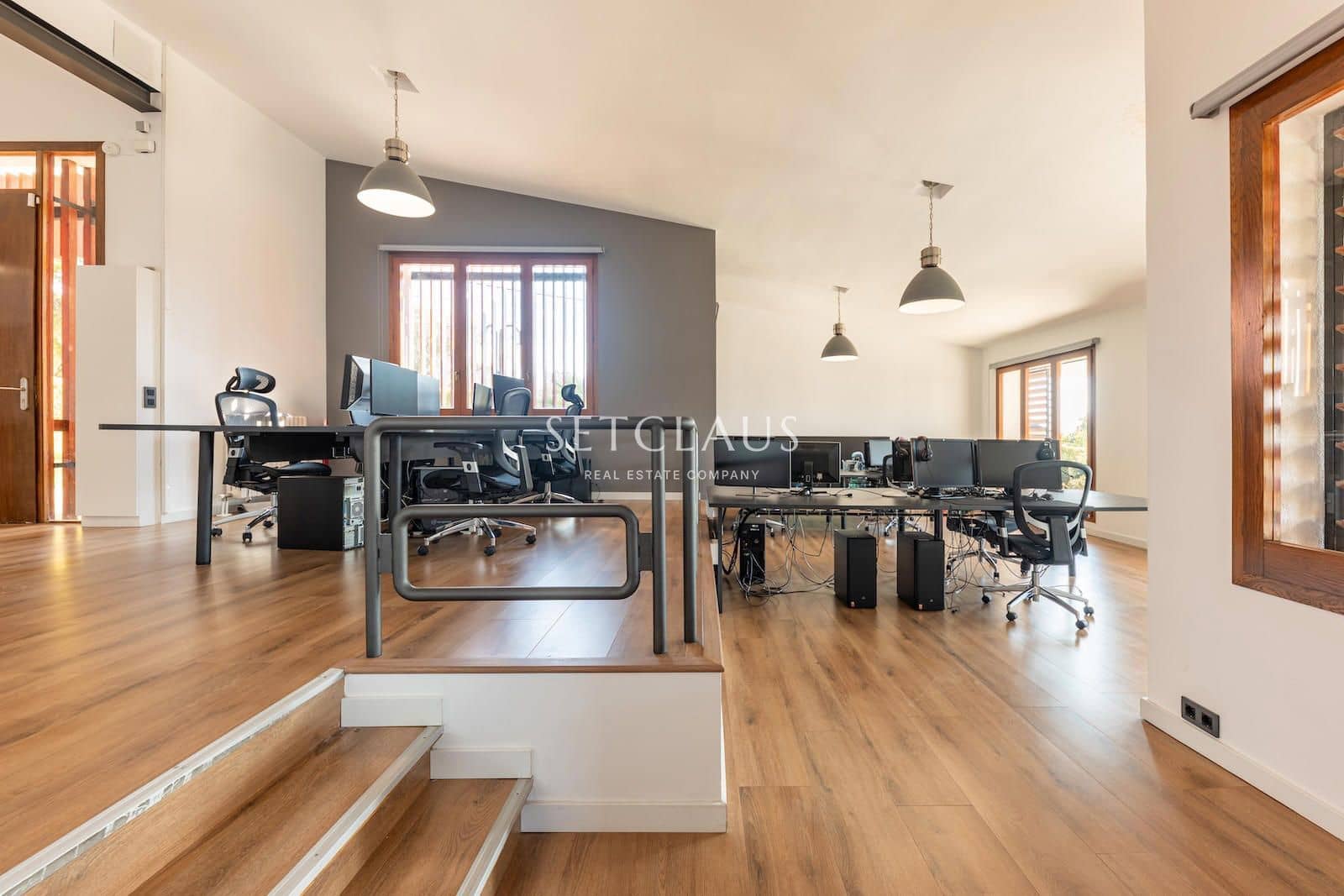 5 sypialnia Willa na sprzedaż w Badalona z basenem garażem - 1 850 000 € (Ref: 9973975)